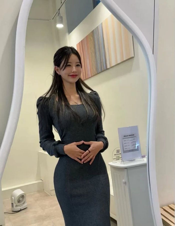 开云-【每日足球女神26】国外的足球博主可真顶啊！|野球场|性感美女|在野|足球水平|球场_新浪体育_新浪新闻