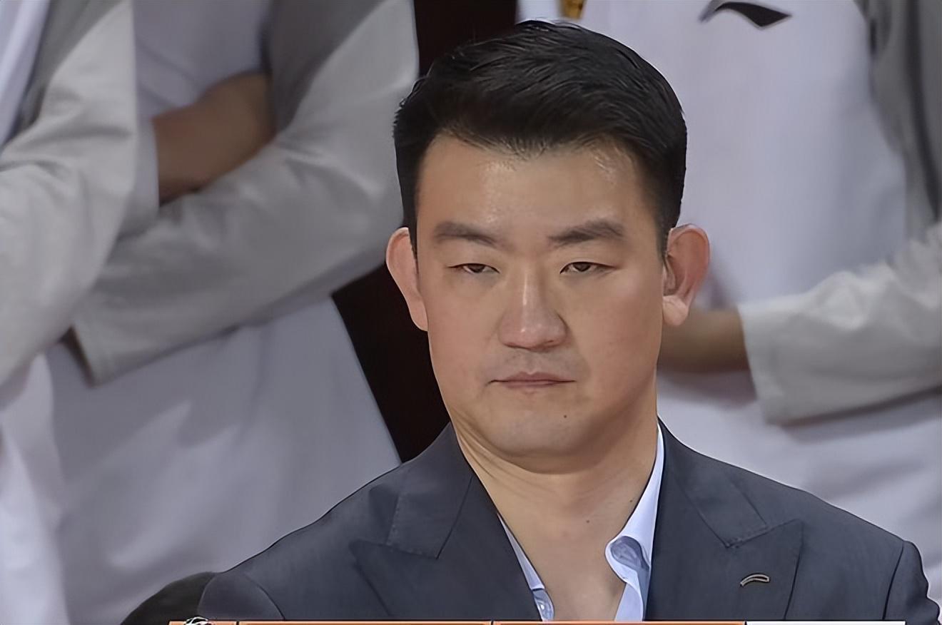 谁能夺得本赛季总冠军？马布里给出答案，看衰如日中天的上海队