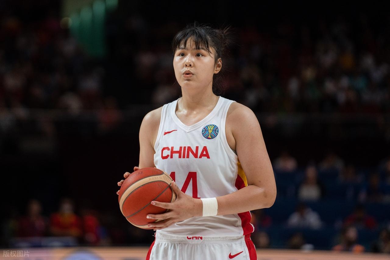 开云-81-68，中国女篮世界杯首胜，不认识的都不中用，李月汝定海神针